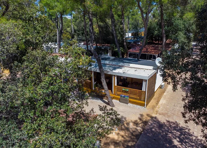 Adriakamp Mobilehome - Camp Soline Biograd Na Moru
