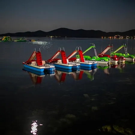 База отдыха Adriakamp Mobilehome - Camp Soline Биоград-на-Мору