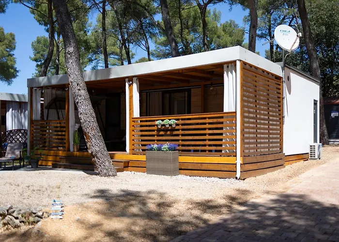 Semesterpark Adriakamp Mobilehome - Camp Soline Biograd Na Moru